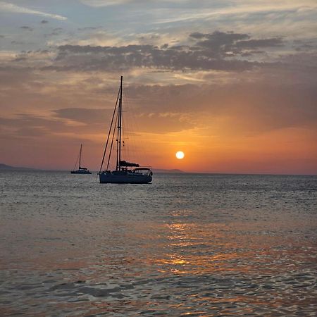 Can-Can Mykonos Town Luaran gambar